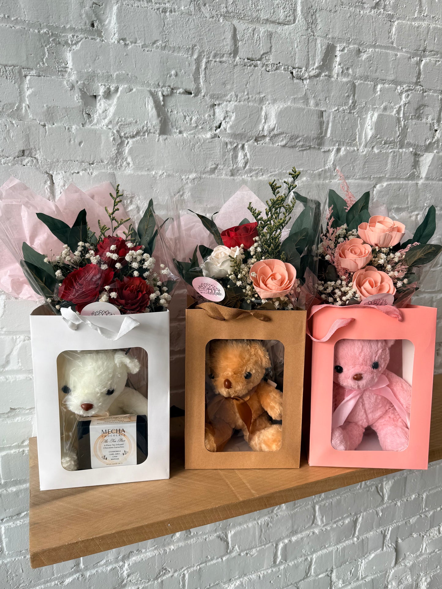 Valentine's Gift Set: Bear + Bouquet